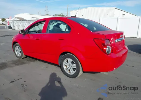 2015 Chevrolet Sonic Lt Auto z USA, uszkodzony, nr VIN 1G1JC5SH8F4180432